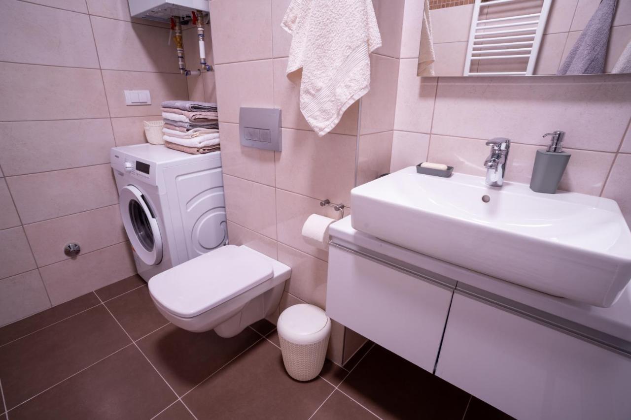 Apartman G8 Deluxe Pale Exteriér fotografie